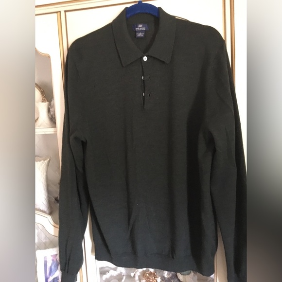 346 Brooks Brothers excellent condition long sleeve sweater size L